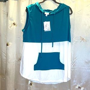 NWT Brittany style top from LuLaRoe. Size XL
